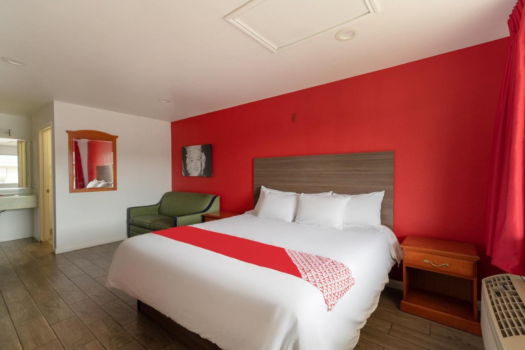 Oyo Hotel San Antonio Near At&T Center Экстерьер фото