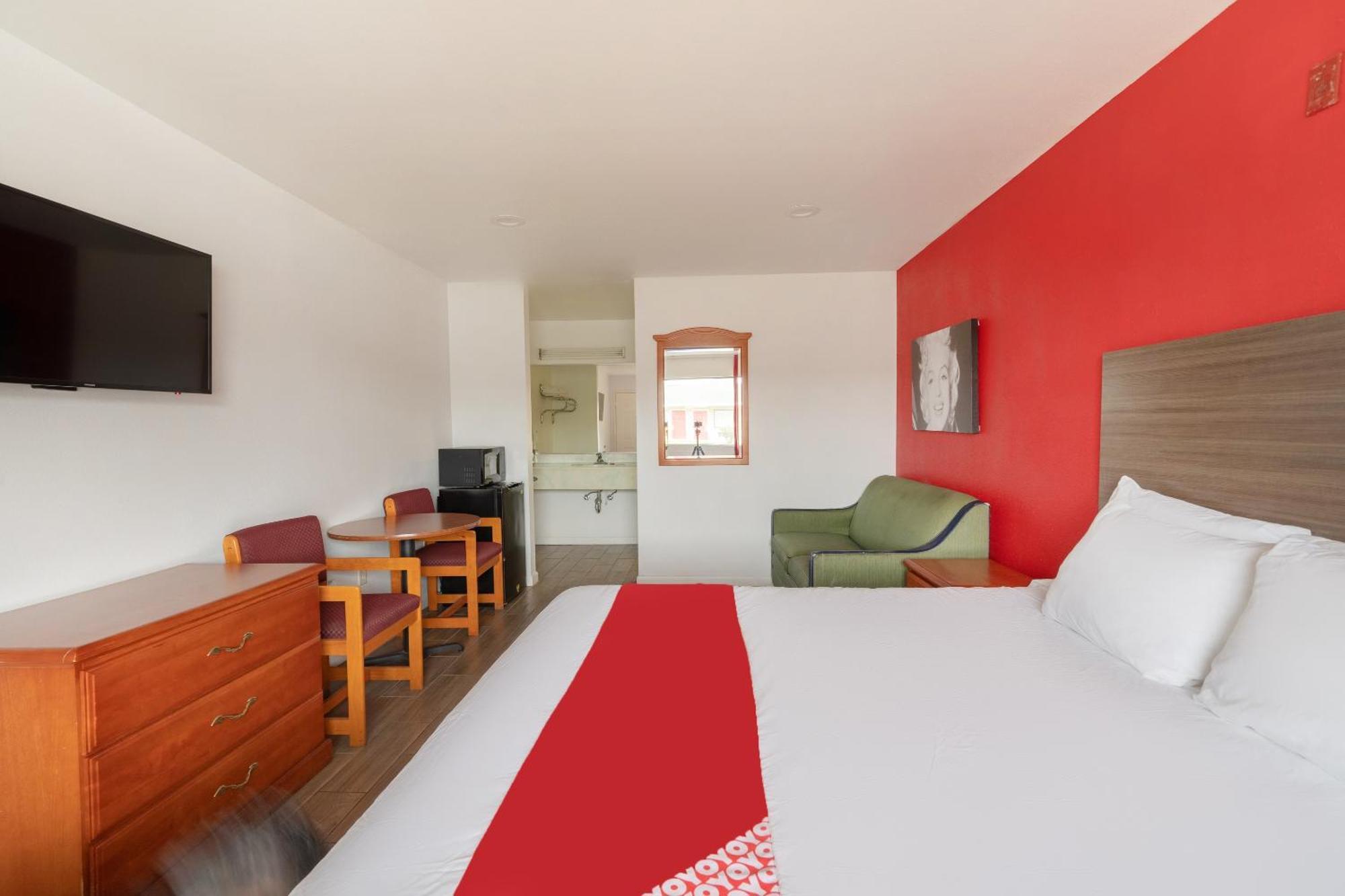 Oyo Hotel San Antonio Near At&T Center Экстерьер фото