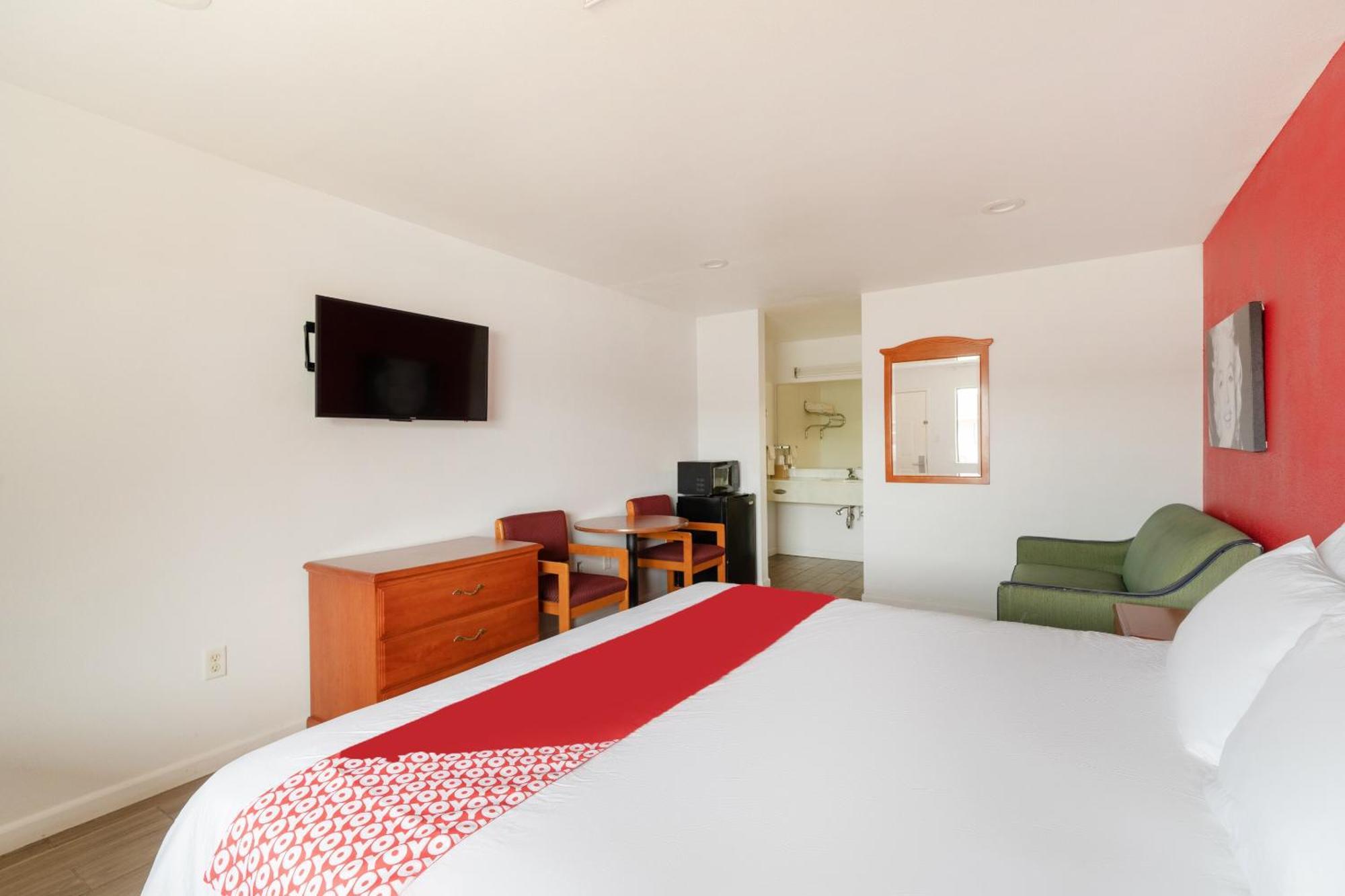 Oyo Hotel San Antonio Near At&T Center Экстерьер фото